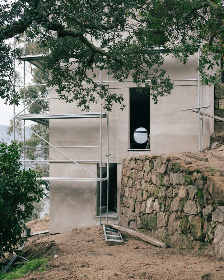 House in Ancede Baiao 1 Francisco Ascensao